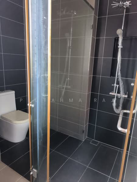2-storey Terraced House for Sale in Alam Impian (Shah Alam) - P Utahma Raj - Bathroom - PropertyGuru.com.my