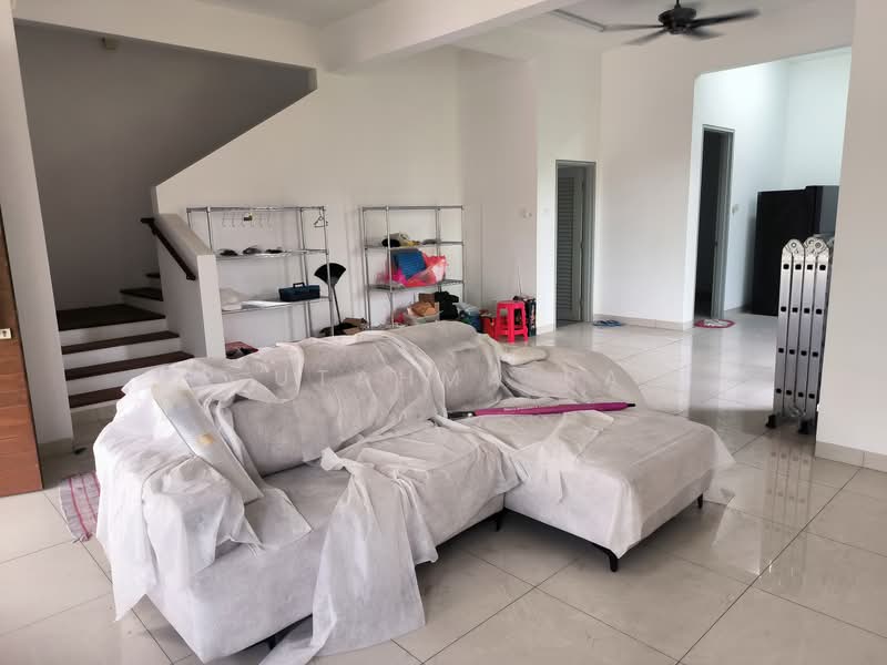 2-storey Terraced House for Sale in Alam Impian (Shah Alam) - P Utahma Raj - Living Room - PropertyGuru.com.my