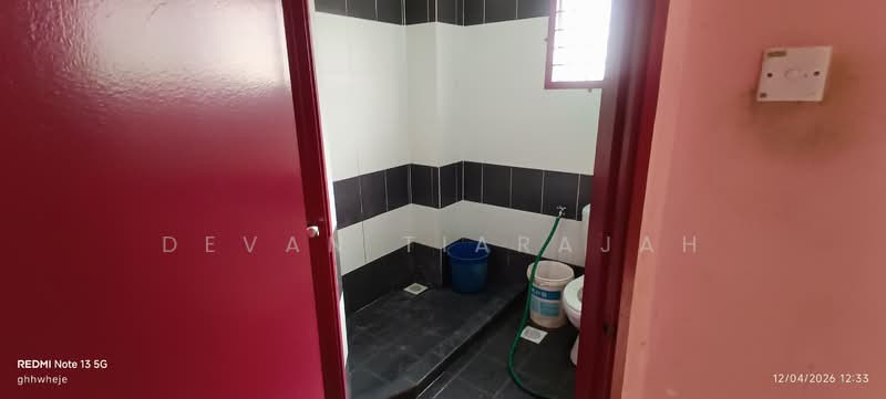 2-storey Terraced House for Sale in Batu Caves (Selangor) - Devan Tiarajah - Bathroom - PropertyGuru.com.my
