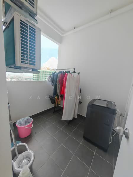 Servis Apartment untuk Dijual di Space Residency - Zack Chow - Balcony - PropertyGuru.com.my
