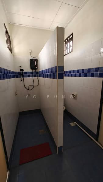 Rumah Teres 2 Tingkat untuk Disewa di Taman Desa Tebrau (Tebrau) - YC Fung - Bathroom - PropertyGuru.com.my