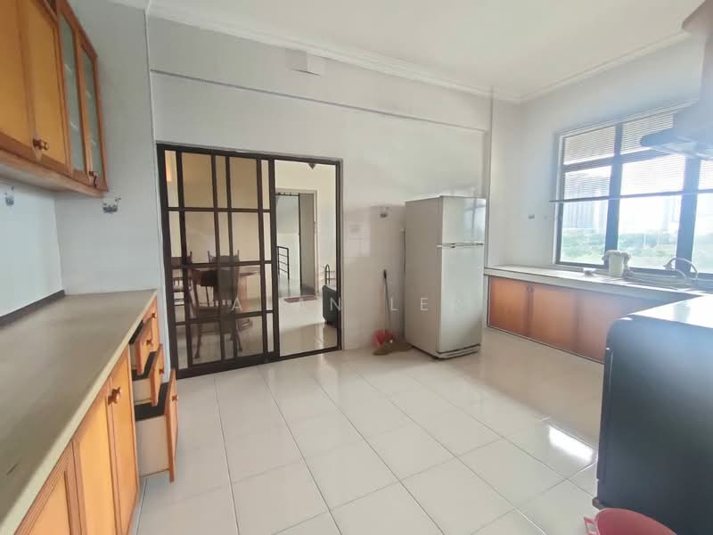 Condominium for Sale at Putri Indah Condominium - Alan Ler - Kitchen - PropertyGuru.com.my
