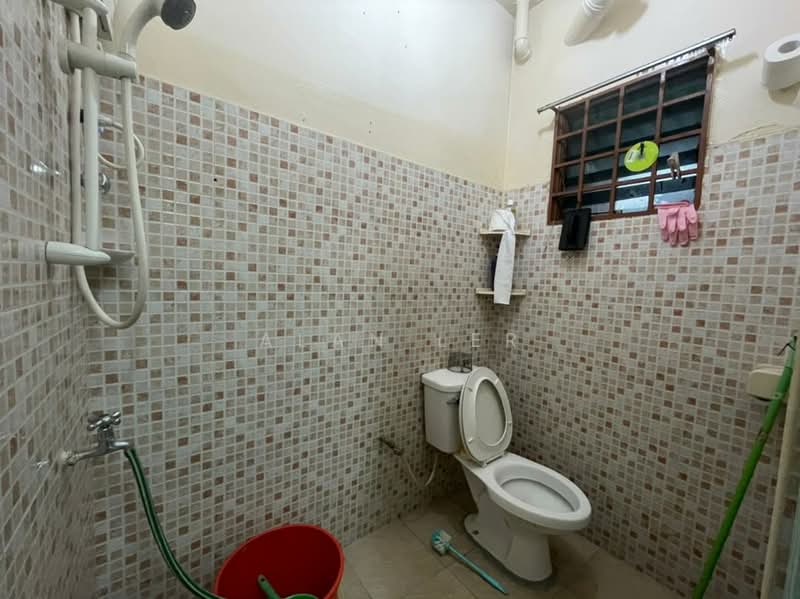 2-storey Terraced House for Sale in Skudai (Johor) - Alan Ler - Bathroom - PropertyGuru.com.my