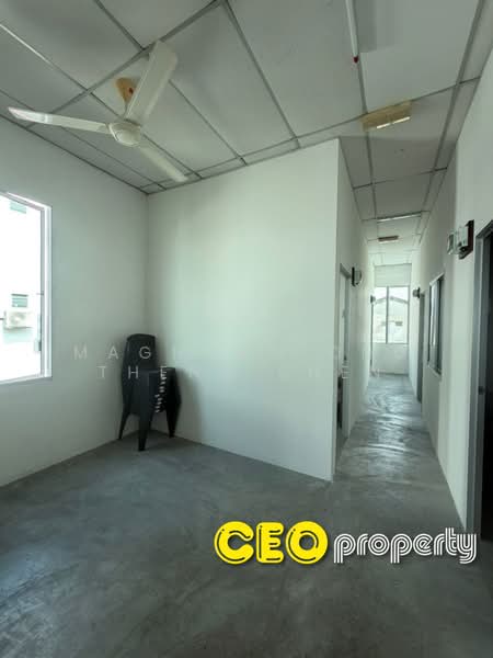 Kedai untuk Dijual di Taman Nibong Tebal Jaya (Nibong Tebal) - Magnumm Ong Theng Shen - Corridor - PropertyGuru.com.my