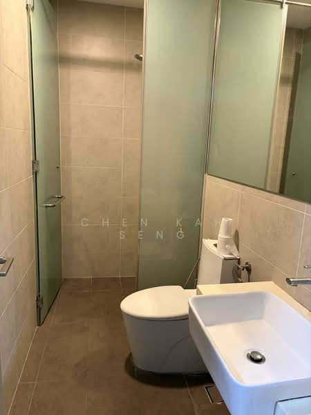 Servis Apartment untuk Dijual di KL Gateway Premium Residences - Chen Kah Seng - Bathroom - PropertyGuru.com.my