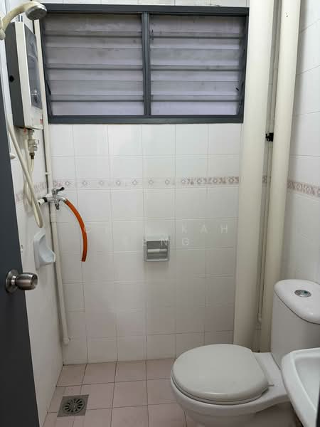 Apartment for Rent at Menara Pelangi - Chen Kah Seng - Bathroom - PropertyGuru.com.my