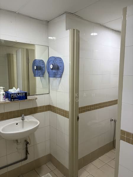 Office for Rent in Petaling Jaya (Selangor) - Chen Kah Seng - Bathroom - PropertyGuru.com.my