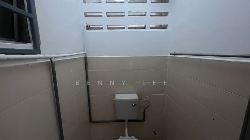 Apartment for Rent at Pangsapuri Angsana - Benny Lee - Bathroom - PropertyGuru.com.my