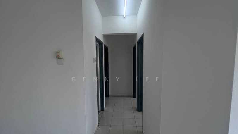 Apartment for Rent at Pangsapuri Angsana - Benny Lee - Corridor - PropertyGuru.com.my