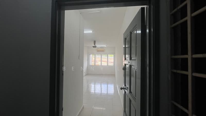 Apartment for Rent at Pangsapuri Angsana - Benny Lee - Entrance - PropertyGuru.com.my
