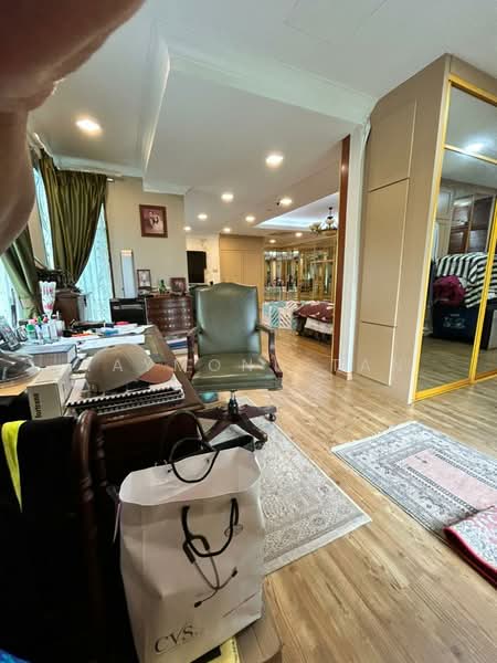 Semi-Detached House for Sale in Kelana Jaya (Petaling Jaya) - Raymond Tan - Study - PropertyGuru.com.my