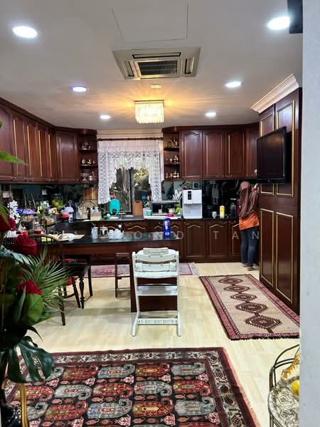 Semi-Detached House for Sale in Kelana Jaya (Petaling Jaya) - Raymond Tan - Kitchen - PropertyGuru.com.my