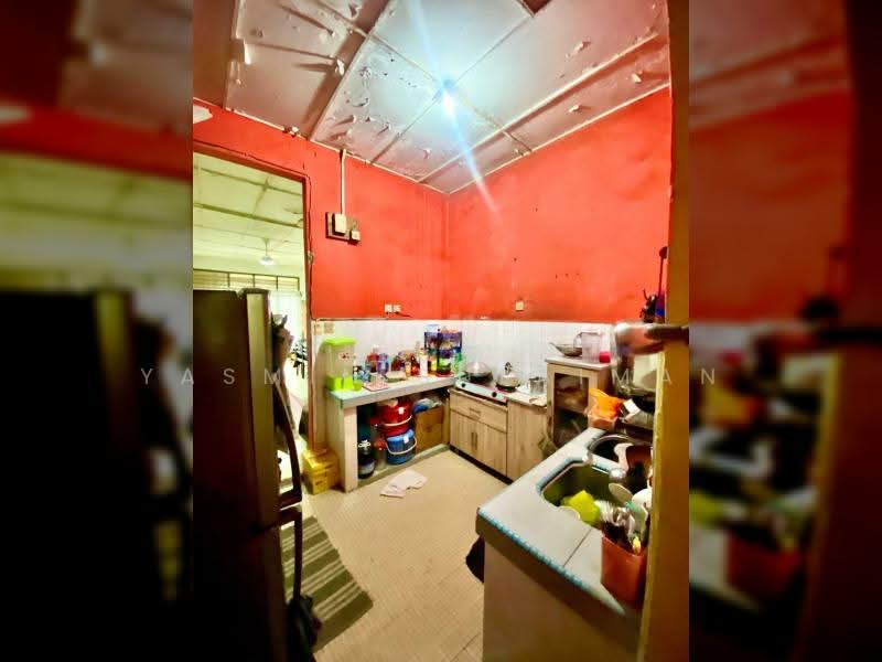 1-storey Terraced House for Sale in Bandar Tun Razak (Cheras) - Yasmin Sulaiman - Kitchen - PropertyGuru.com.my