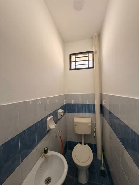 2-storey Terraced House for Sale in Taman Bestari Indah (Ulu Tiram) - Kasper Lee - Bathroom - PropertyGuru.com.my