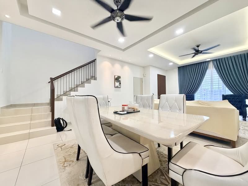 Rumah Teres 2 Tingkat untuk Dijual di Kota Kemuning (Shah Alam) - Alif Saad - Dining Room - PropertyGuru.com.my