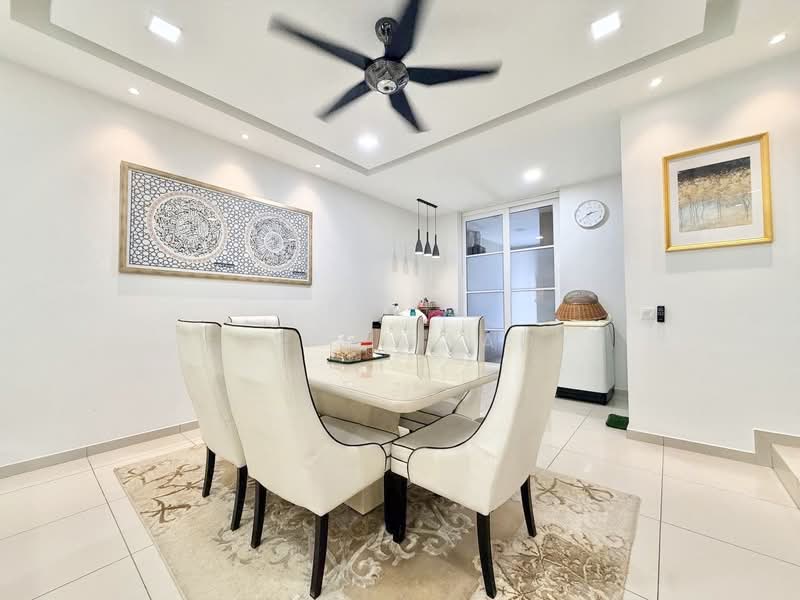 Rumah Teres 2 Tingkat untuk Dijual di Kota Kemuning (Shah Alam) - Alif Saad - Dining Room - PropertyGuru.com.my