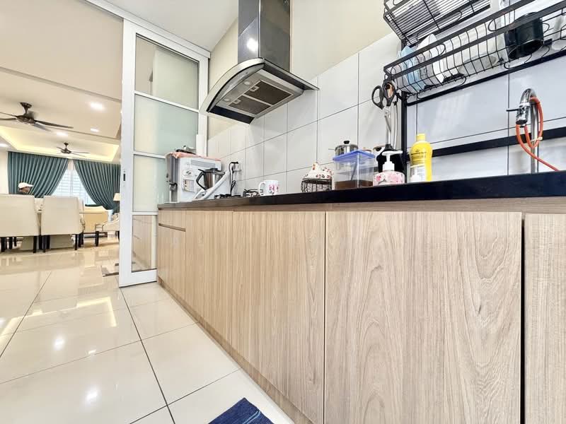 Rumah Teres 2 Tingkat untuk Dijual di Kota Kemuning (Shah Alam) - Alif Saad - Kitchen - PropertyGuru.com.my