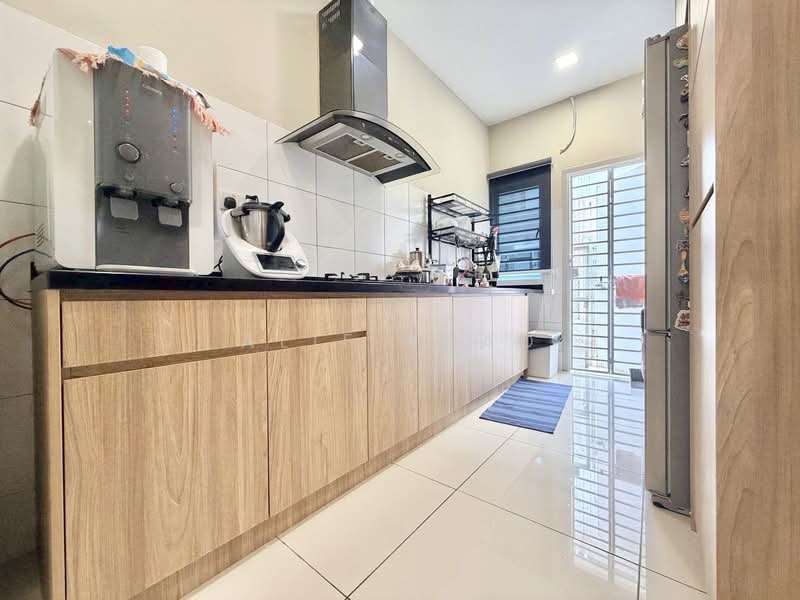Rumah Teres 2 Tingkat untuk Dijual di Kota Kemuning (Shah Alam) - Alif Saad - Kitchen - PropertyGuru.com.my