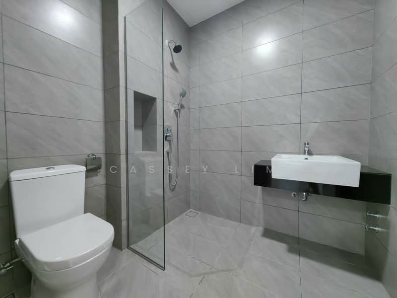Cluster House for Sale in Eco Ardence (Setia Alam) - Cassey Lim - Bathroom - PropertyGuru.com.my