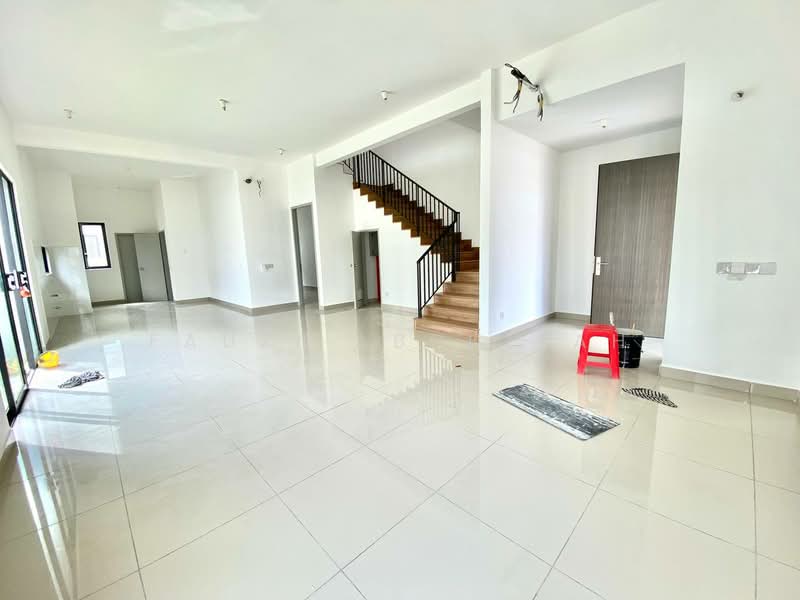 Semi-Detached House for Sale in Cyber 10 (Cyberjaya) - Fauzi Abdullah - Living Room - PropertyGuru.com.my
