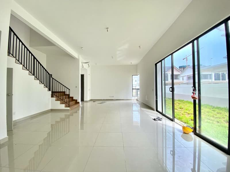 Semi-Detached House for Sale in Cyber 10 (Cyberjaya) - Fauzi Abdullah - Living Room - PropertyGuru.com.my