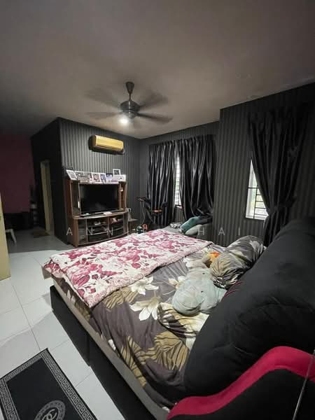 2-storey Terraced House for Sale in Taman Impian Emas (Skudai) - Annie Chai - Bedroom - PropertyGuru.com.my