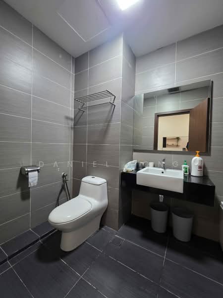 Condominium for Sale at KSL D'Esplanade Residence - Daniel Yong - Bathroom - PropertyGuru.com.my