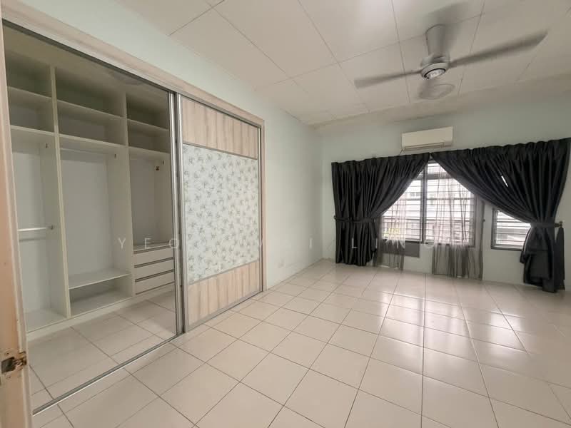 2-storey Terraced House for Sale in Bandar Saujana Putra (Tanjong Duabelas) - Yeow Wai Ling - Bedroom - PropertyGuru.com.my