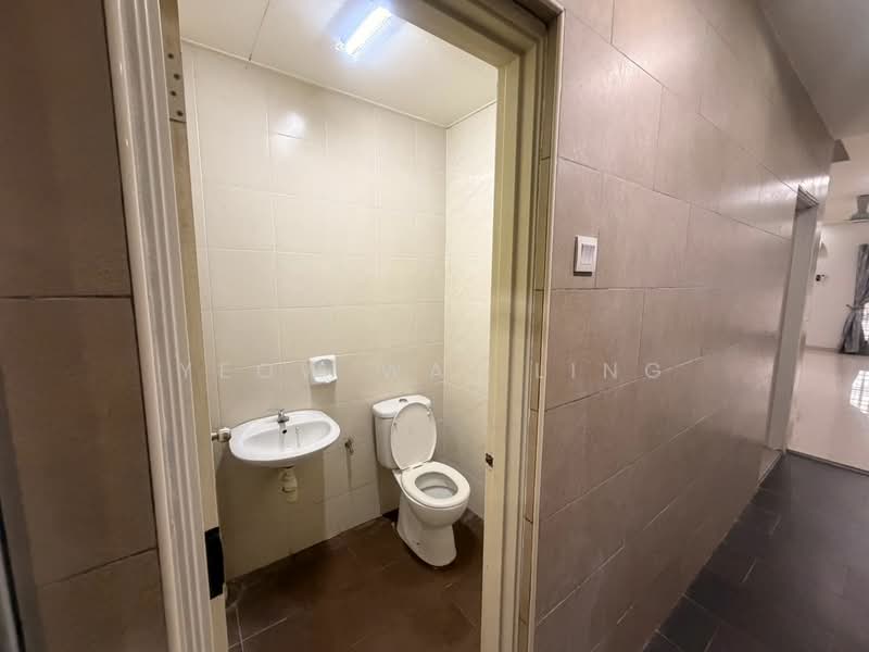 2-storey Terraced House for Sale in Bandar Saujana Putra (Tanjong Duabelas) - Yeow Wai Ling - Bathroom - PropertyGuru.com.my