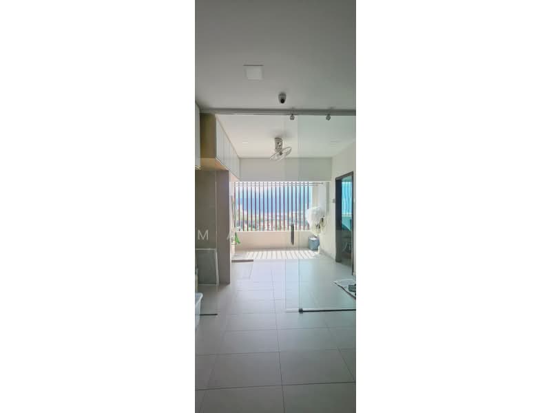 Kondominium untuk Dijual di One Tanjong Condominium - Max Ng - Balcony - PropertyGuru.com.my