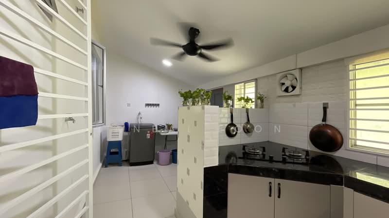 Rumah Teres 2 Tingkat untuk Dijual di Taman Meru Putra (Kapar) - Daneal Eoon - Kitchen - PropertyGuru.com.my