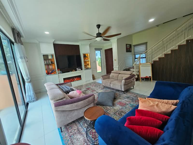 Semi-Detached House for Sale in Cahaya Spk (Shah Alam) - Jia Xiao, Foo Jenny - Living Room - PropertyGuru.com.my
