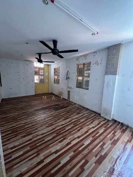 Shop for Rent in George Town (Penang) - Max Ng - Interior - PropertyGuru.com.my