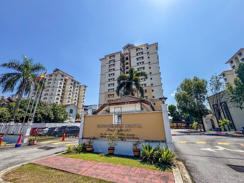 Pangsapuri untuk Dijual di Kondominium Kristal - Fauran Nawawi - PropertyGuru.com.my
