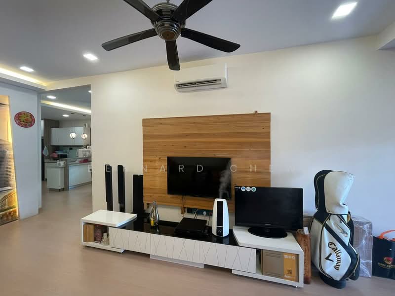 Rumah Teres 1 Tingkat untuk Dijual di Taman Iping (Batu Maung) - Bernard Chew - Living Room - PropertyGuru.com.my
