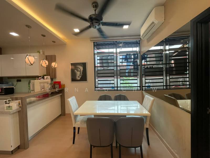 Rumah Teres 1 Tingkat untuk Dijual di Taman Iping (Batu Maung) - Bernard Chew - Dining Room - PropertyGuru.com.my