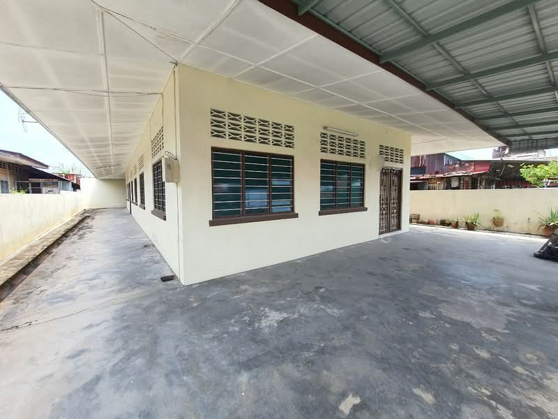 Rumah Berkembar untuk Dijual di Kampung Baru Pasir Pinji (Ipoh) - Amie Chong - Exterior - PropertyGuru.com.my