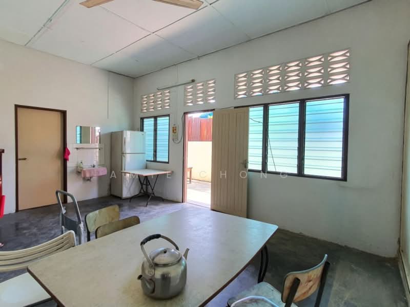 Rumah Berkembar untuk Dijual di Kampung Baru Pasir Pinji (Ipoh) - Amie Chong - PropertyGuru.com.my