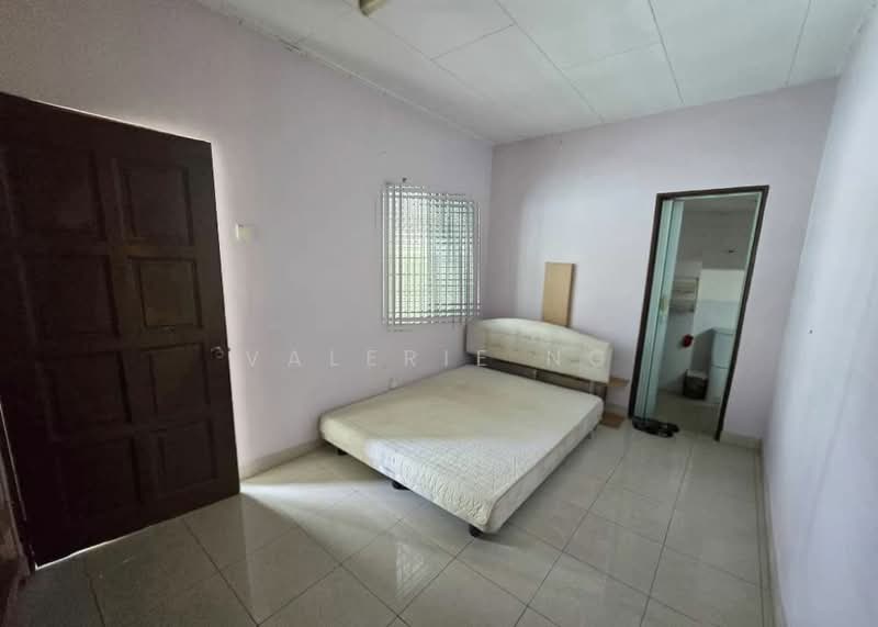 Rumah Teres 2 Tingkat untuk Dijual di Taman Bukit Maluri (Kepong) - Valerie Ng - Bedroom - PropertyGuru.com.my