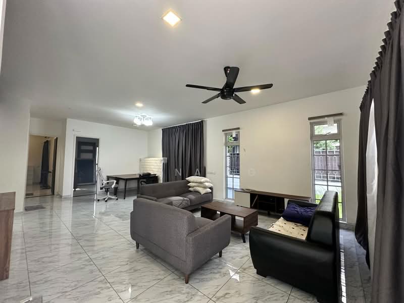 Cluster House for Rent in Taman Ekoflora (Johor Bahru) - Nana Ng - Living Room - PropertyGuru.com.my