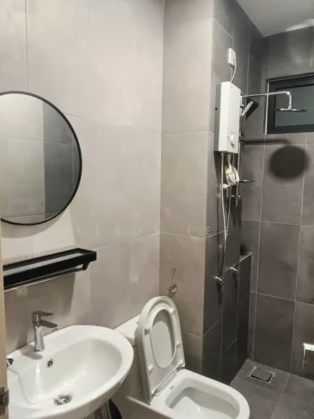 Servis Apartment untuk Disewa di M Astra - Klaus Lee - Bathroom - PropertyGuru.com.my