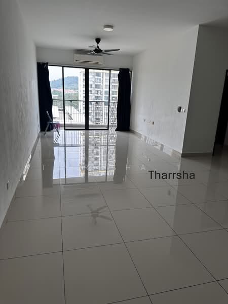Kondominium untuk Disewa di Oasis 2 Residence - Tharrsha. T - Living Room - PropertyGuru.com.my
