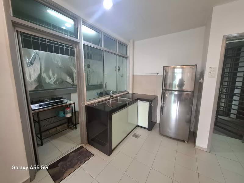 Apartment for Rent at Lake View Suites - Joan Tong - Kitchen - PropertyGuru.com.my