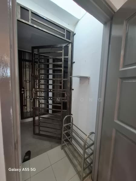 Apartment for Rent at Lake View Suites - Joan Tong - Entrance - PropertyGuru.com.my