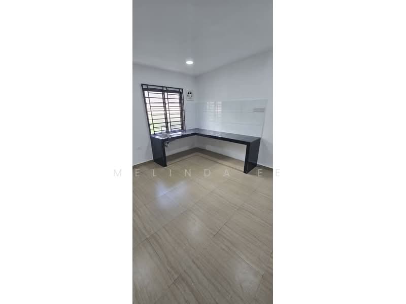 Rumah Teres 2 Tingkat untuk Dijual di Taman Pasir Putih (Pasir Gudang) - Melinda Ee - Kitchen - PropertyGuru.com.my