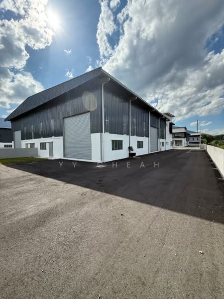 Factory for Rent in Kampung Ulu Chepor Tambahan (Chemor) - YY Cheah - Exterior - PropertyGuru.com.my