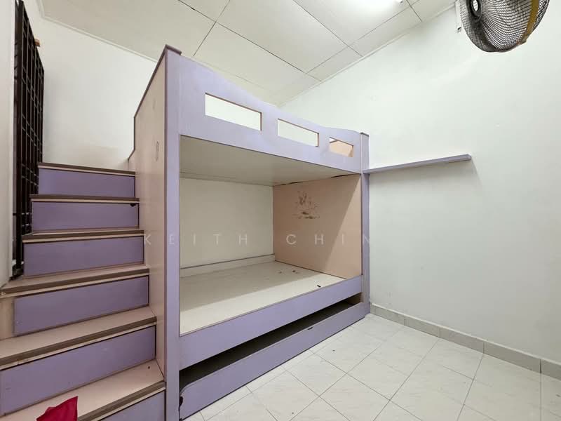 2-storey Terraced House for Sale in Taman Puteri Wangsa (Ulu Tiram) - Keith Ching - Bedroom - PropertyGuru.com.my
