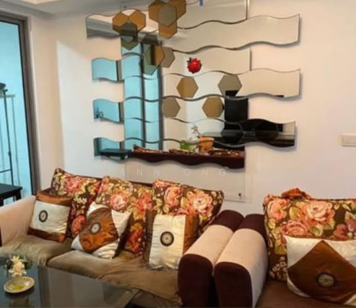 Service Residence for Rent at Suasana Bukit Ceylon / Raja Chulan Residences - Ann Ong - Living Room - PropertyGuru.com.my