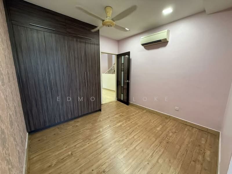 Rumah Teres 3 Tingkat untuk Dijual di Laman Rimbunan (Kepong) - Edmond Loke - Bedroom - PropertyGuru.com.my