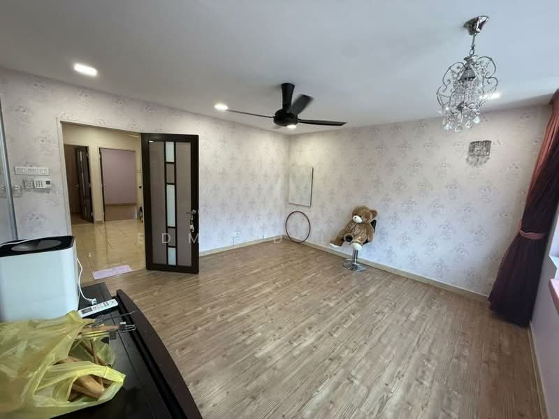 Rumah Teres 3 Tingkat untuk Dijual di Laman Rimbunan (Kepong) - Edmond Loke - Living Room - PropertyGuru.com.my